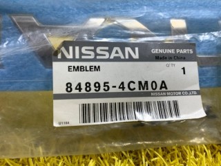 Эмблема на крышку багажника, ориг. номер 848954CM0A, Nissan X-Trail T32 2013-2019