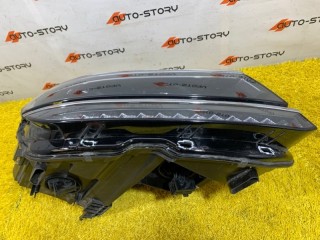 Фара правая, ориг. номер 5NB941082E, Volkswagen Tiguan 2 2016-2021