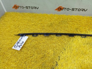 Молдинг заднего бампера центральный передний, ориг. номер 6RF853835, Volkswagen Polo SED