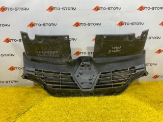 Решетка радиатора, ориг. номер 623105727R, Renault Logan 2 2012-2018
