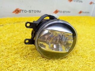Фара противотуманная левая, ориг. номер 8122048051, Toyota Camry V70