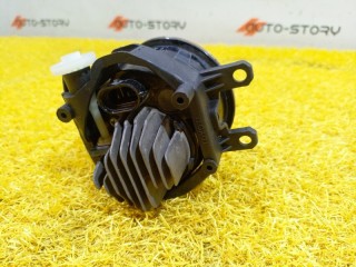 Фара противотуманная левая, ориг. номер 8122048051, Toyota Camry V70