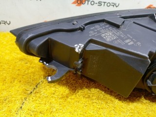 Фара правая, ориг. номер 8V0941006E, Audi A3 8V 2012-2016