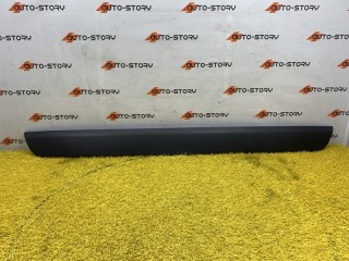 Накладка двери багажника Toyota RAV4 5 2018-2026, 768020R070