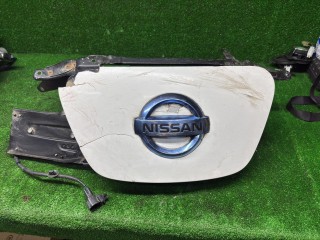 Лючок порта зарядки Nissan Leaf ZE0 2009-2017