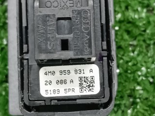 кнопка открытия багажника, ориг. номер 4M0959831, Audi Q7 2019-2024