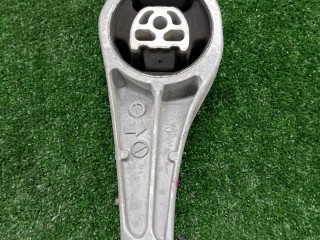 подушка крепления КПП, ориг. номер 812777350, 84823263, GMC Terrain 2021-2026