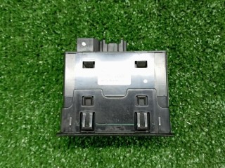 разъем AUX / USB, ориг. номер 84698809, GMC Terrain 2021-2026
