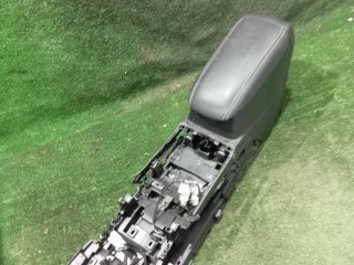 центральный подлокотник, Ford Escape 2023-2026