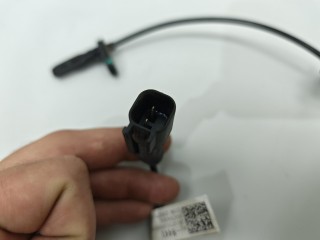 Датчик ABS передний левый, ориг. номер 84778441, Chevrolet Equinox 4 2024-2026
