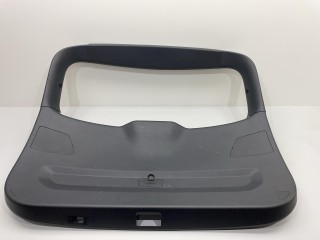 Обшивка крышки багажника Geely Coolray рест, 6600058369
