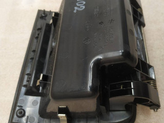 бардачок, ориг. номер 7P6857922, Volkswagen Touareg 2 поколение 2010-2014
