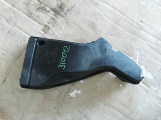 воздуховод (дефлектор) радиатора Audi A4 2000-2006, 8E0129618H