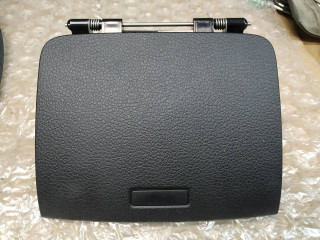 бардачок, ориг. номер 7P6857922, Volkswagen Touareg 2 поколение 2010-2014