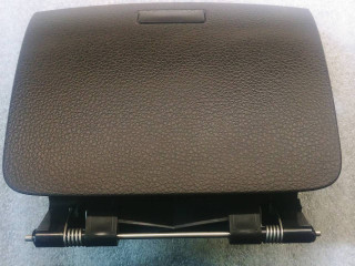 бардачок, ориг. номер 7P6857922, Volkswagen Touareg 2 поколение 2010-2014