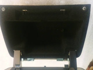 бардачок, ориг. номер 7P6857922, Volkswagen Touareg 2 поколение 2010-2014