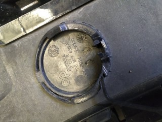 Крышечка бампера, ориг. номер 7P6807450A, Volkswagen Touareg 2 поколение 2010-2014