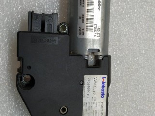 моторчик люка, ориг. номер 7P0959591B, Volkswagen Touareg 2 поколение 2010-2014