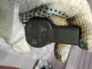 pегулятор давления топлива, ориг. номер 057130764AB, Volkswagen Passat B7 2011-2015