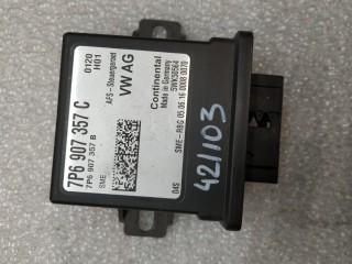 блок регулировки угла наклона фар, ориг. номер 7P6907357C, Volkswagen Touareg 2 поколение [рестайлинг] 2014-2018