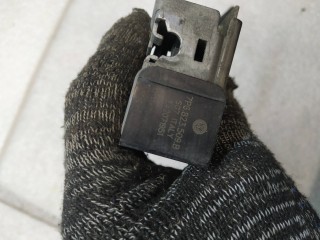 замок капота, ориг. номер 7P6823509B, Volkswagen Touareg 2 поколение 2010-2014
