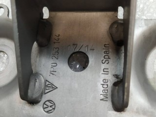 Подвес глушителя, ориг. номер 7P0253147A, 7P0253144, Volkswagen Touareg 2 поколение [рестайлинг] 2014-2018