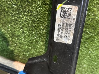 стеклоподъемник задний левый, ориг. номер 102882000, Tesla Model X 2015-2021