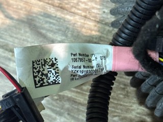 Дверная проводка передней левой, ориг. номер 106795700, Tesla Model 3 2017-2021