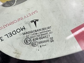 Стекло лобовое, Tesla Model 3 2017-2021