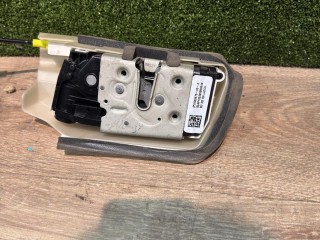 Замок двери задней правой Tesla Model 3 2017-2021