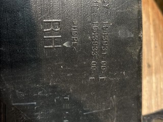 бампер передний, ориг. номер 104393100, 104393300, Tesla Model X 2015-2021