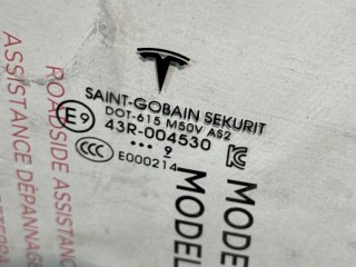 стекло двери передней правой, Tesla Model X 2015-2021