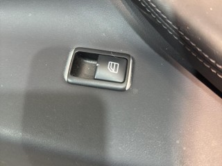обшивка двери передней правой, Tesla Model X 2015-2021