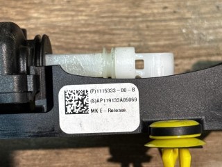 Доводчик двери, ориг. номер 111533300, 111533390, Tesla Model X 2015-2021