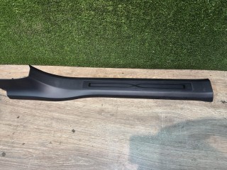 Накладка на порог внутренняя передняя левая, ориг. номер 103598500, Tesla Model X 2015-2021