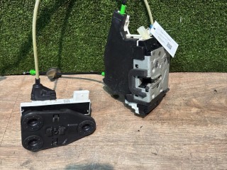 замок двери передней левой, ориг. номер 111206300B, 111206300, Tesla Model X 1 поколение 2015-2021