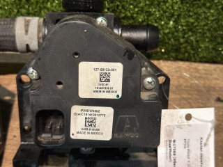 клапан перепускной, ориг. номер 600737000, 600737000E, Tesla Model X 1 поколение 2015-2021