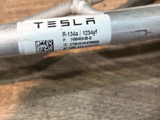 Трубка кондиционера, ориг. номер 148646900, Tesla Model X 2015-2021