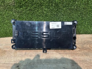 блок управления BCM (бортовой сети), ориг. номер 104390000, 104390000E, Tesla Model X 1 поколение 2015-2021