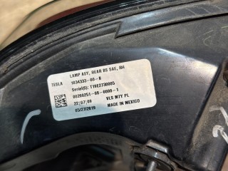 фонарь задний правый, ориг. номер 103433300B, Tesla Model X 1 поколение 2015-2021