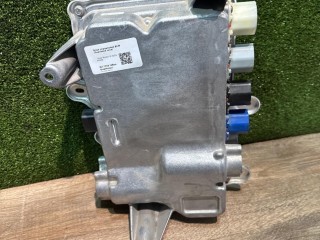 Блок управления BCM (Body Control Module), ориг. номер 1049678-00, 104967800H, Tesla Model X 2015-2021