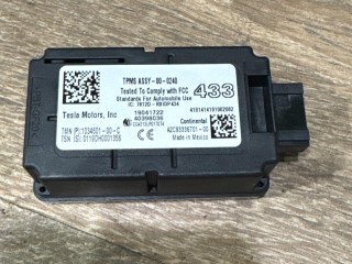 блок контроля давления в шинах, ориг. номер 103460100C, Tesla Model X 1 поколение 2015-2021