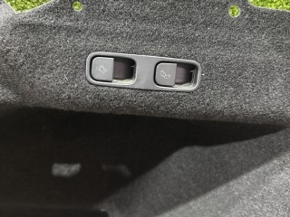 Обшивка багажника, ориг. номер 160653200, Tesla Model S 2-й рест 2021-2026