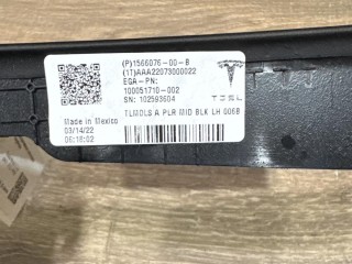 декоративная накладка торпедо, ориг. номер 156607600, Tesla Model X  [рестайлинг] 2021-2026