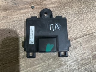 ручка наружная двери передней левой Tesla Model S 2-й рест 2021-2026, 106965100D