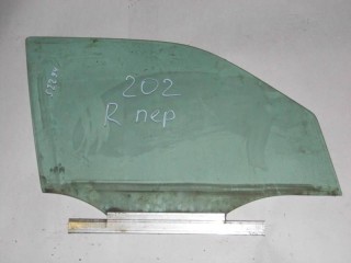 Стекло двери Mercedes-Benz C W202 1993-1997
