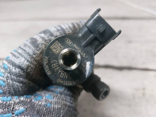 форсунка топливная, ориг. номер 0445110523, 35062015F, 68211302AA, Jeep Grand Cherokee 4 поколение [рестайлинг]