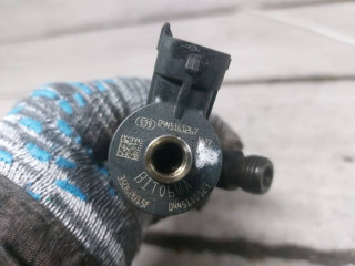 форсунка топливная, ориг. номер 0445110523, 35062015F, 68211302AA, Jeep Grand Cherokee 4 поколение [рестайлинг]