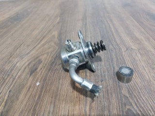 насос ТНВД, ориг. номер 0261520101, 5162174, AG9E9D376AA, AG9E9D376AB, Volvo XC60 2008-2013