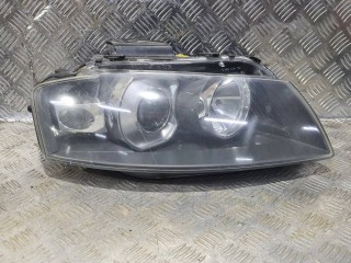 Фара правая Audi A3 8P 2003-2005